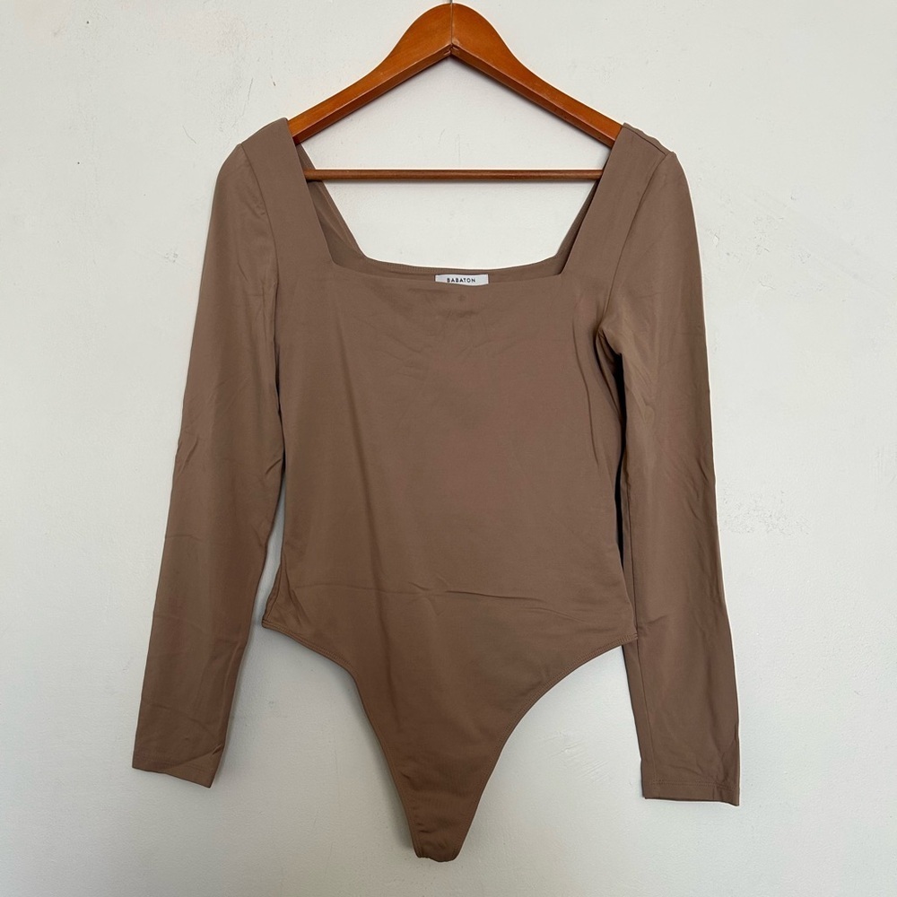 Babaton Contour Squareneck Longsleeve bodysuit
